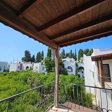 Villa Abay Derbent With A Pool Near Marina And The Turgutreis