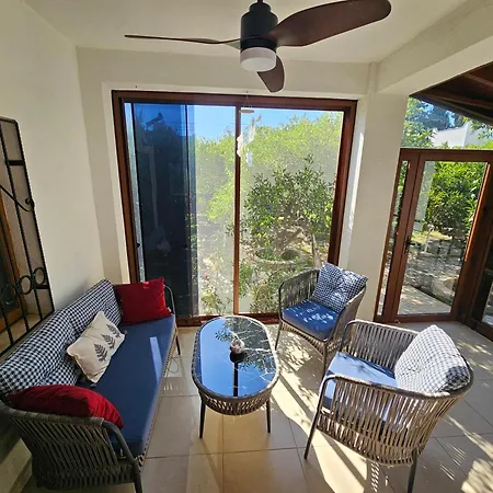 Abay Derbent With A Pool Near Marina And The Villa