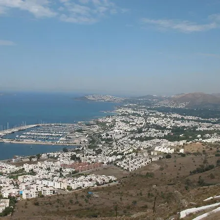 Abay Derbent With A Pool Near Marina And The * Turgutreis